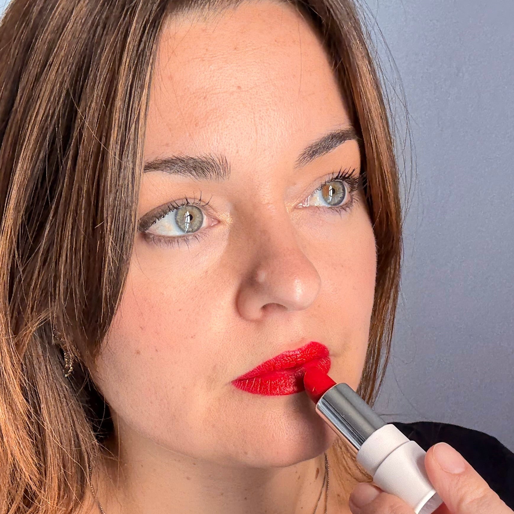 Ruby Veil - Rossetto cremoso rosso magenta